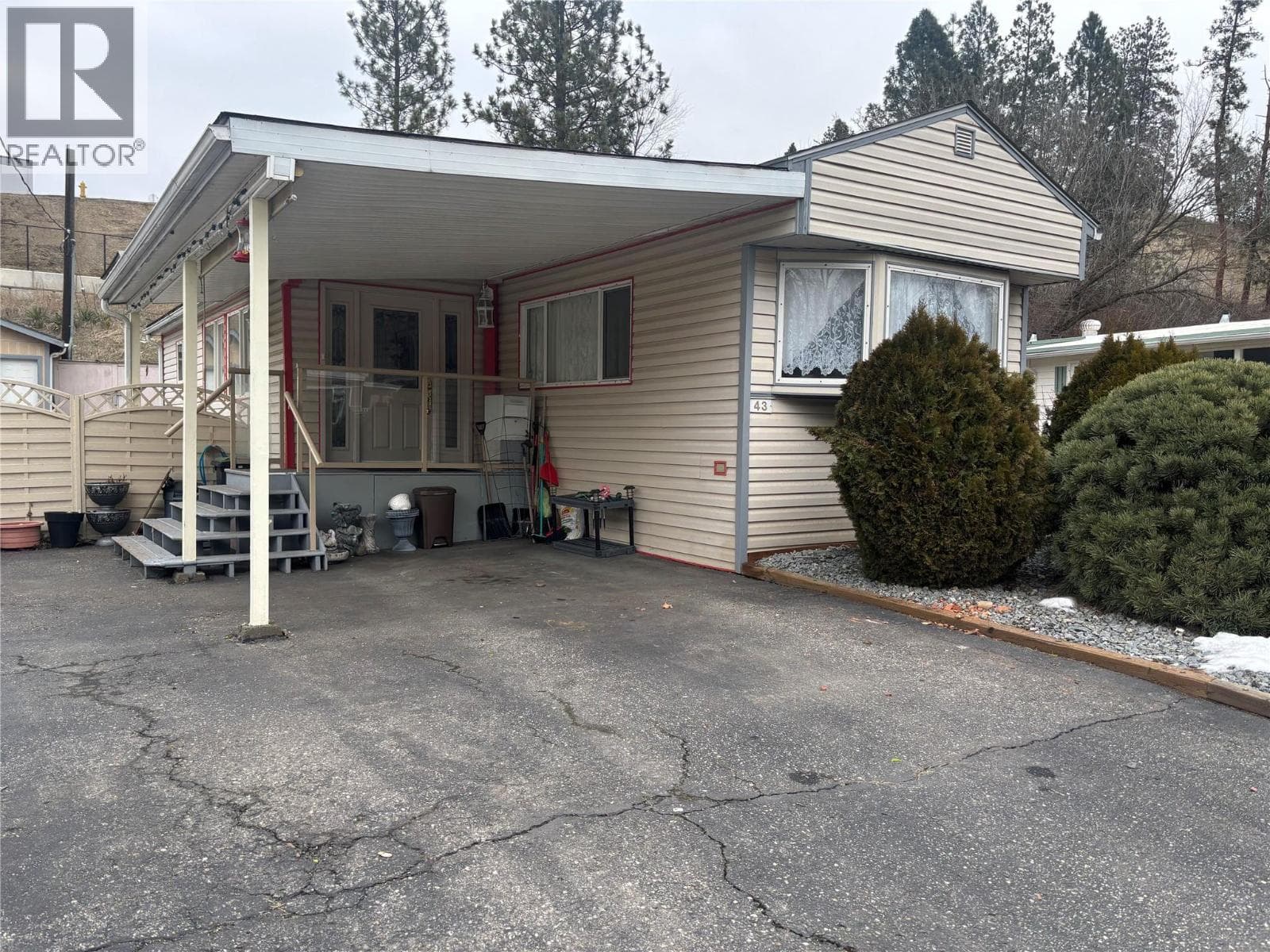 4701 Pleasant Valley Road Unit# 43 in