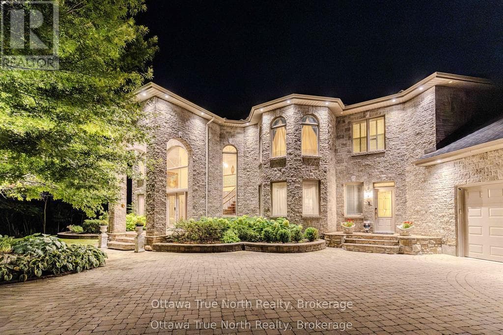 5884 EARLSCOURT CRESCENT in MANOTICK