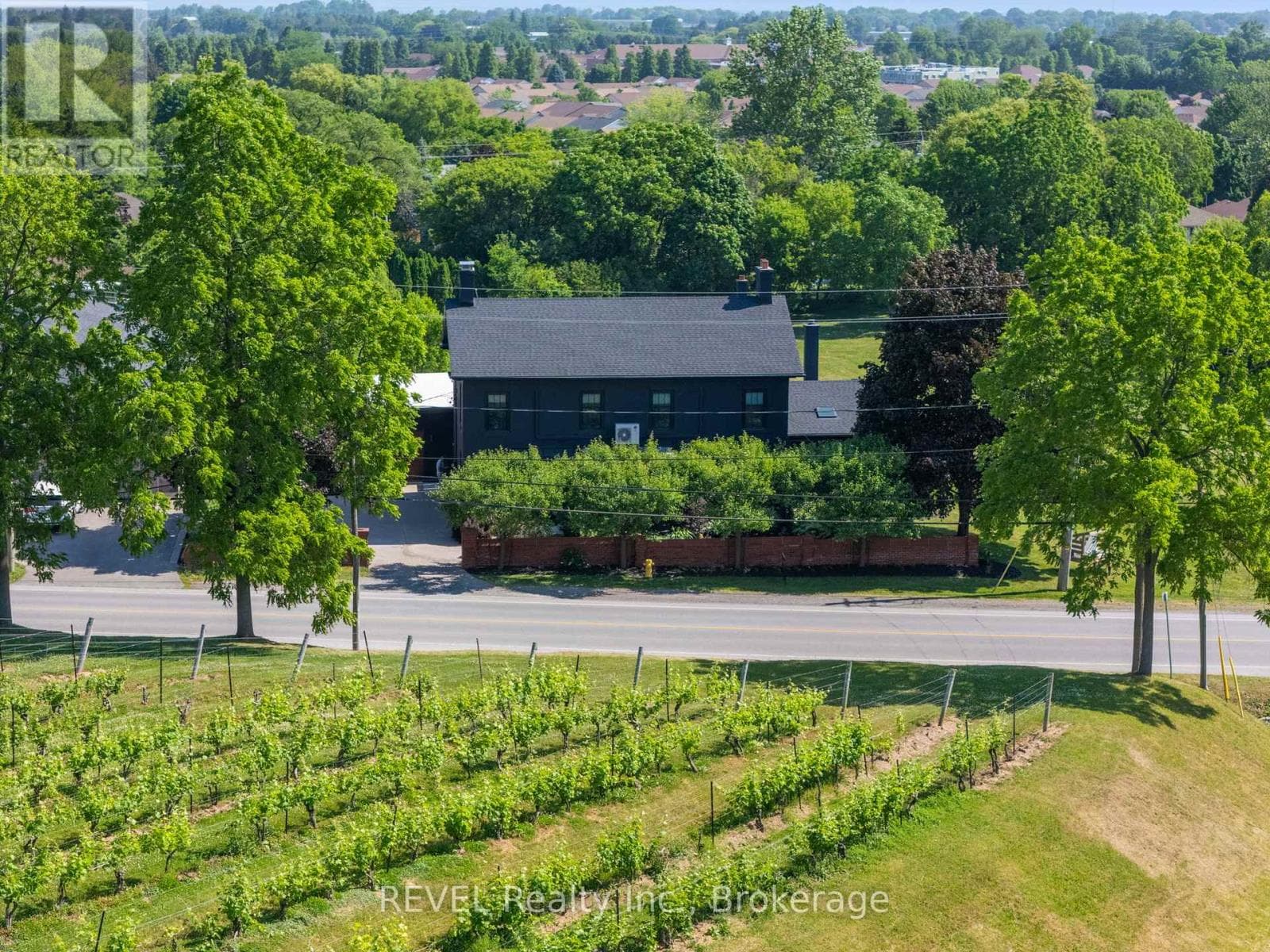 3543 KING STREET in