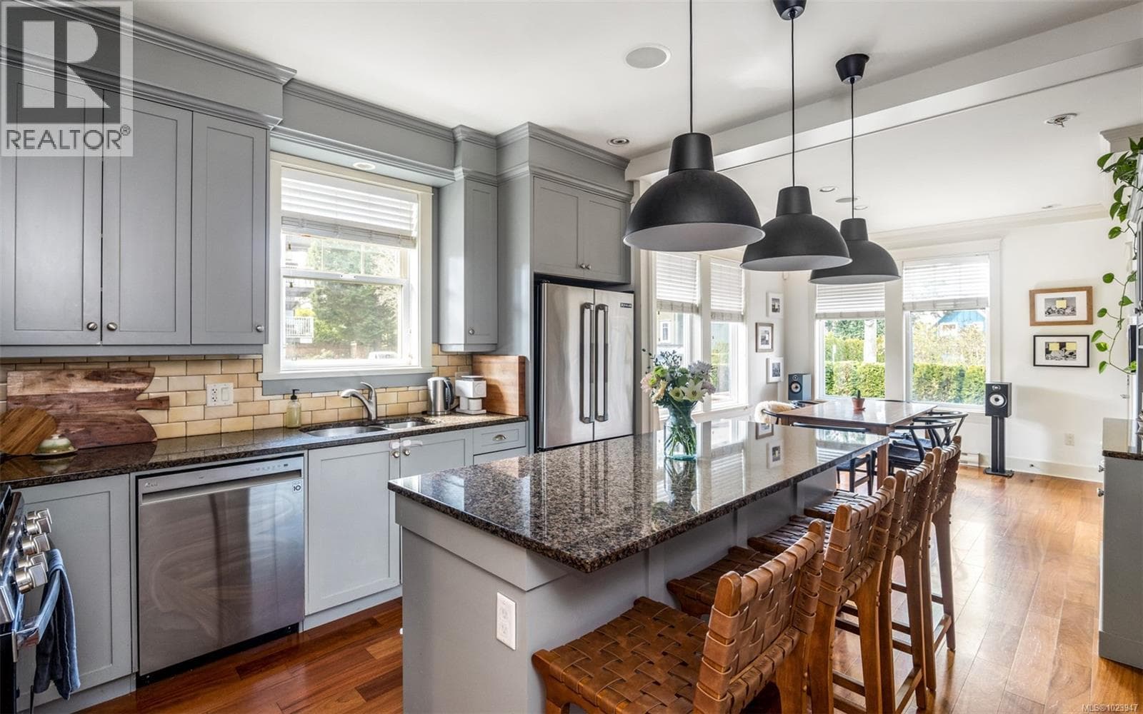 590 SIMCOE STREET in James Bay