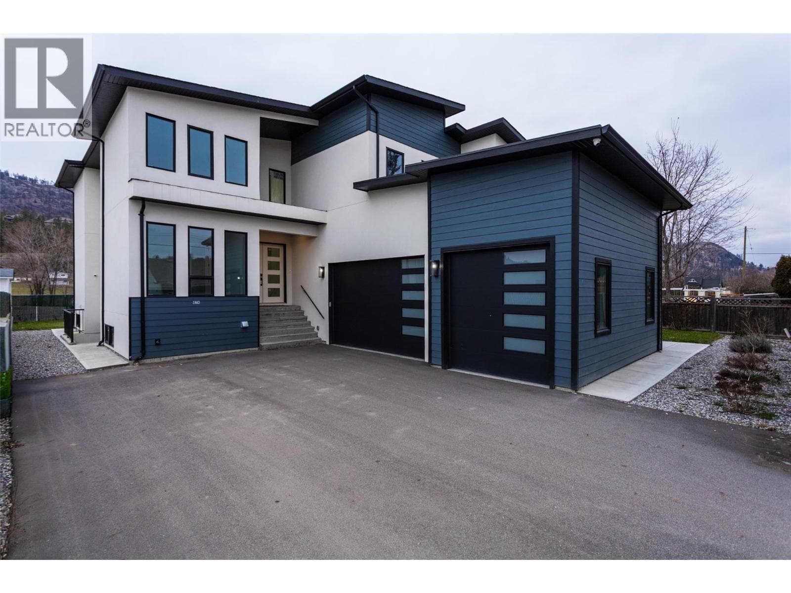 474 SNOWSELL STREET NORTH in Glenmore - Clifton - Dilworth