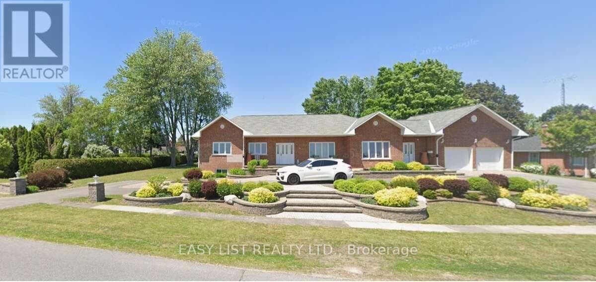 36 ELIZABETH DRIVE in