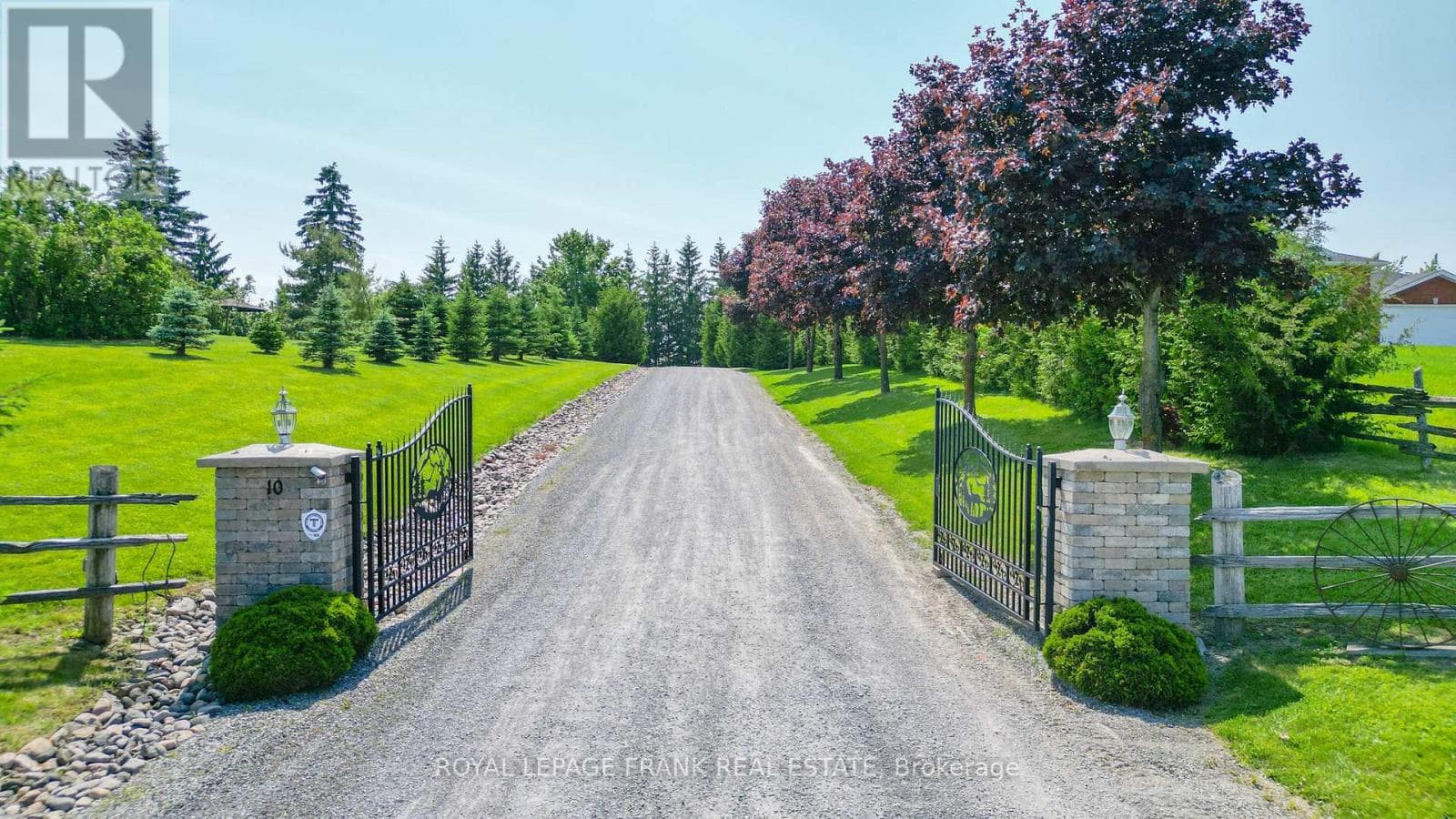10 CITYVIEW HEIGHTS in Emily