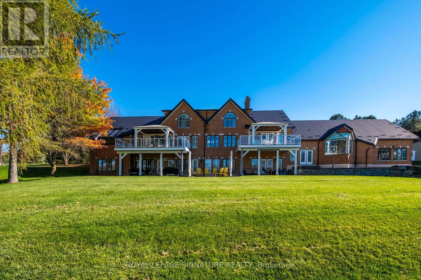 58 AMALIA CRESCENT in