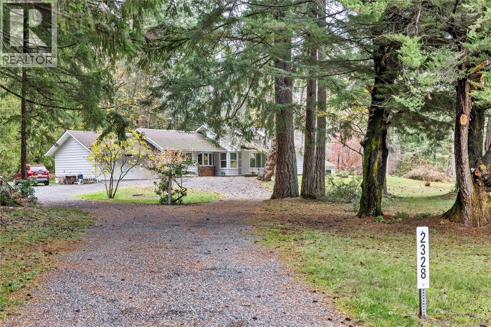 2328 Yellow Point Rd in