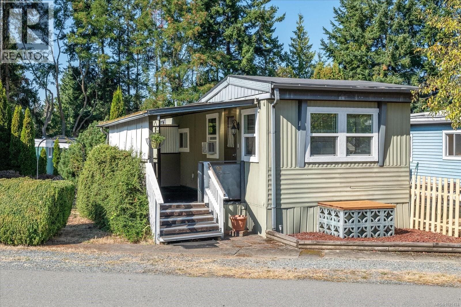 20 6820 Parklands Pl in