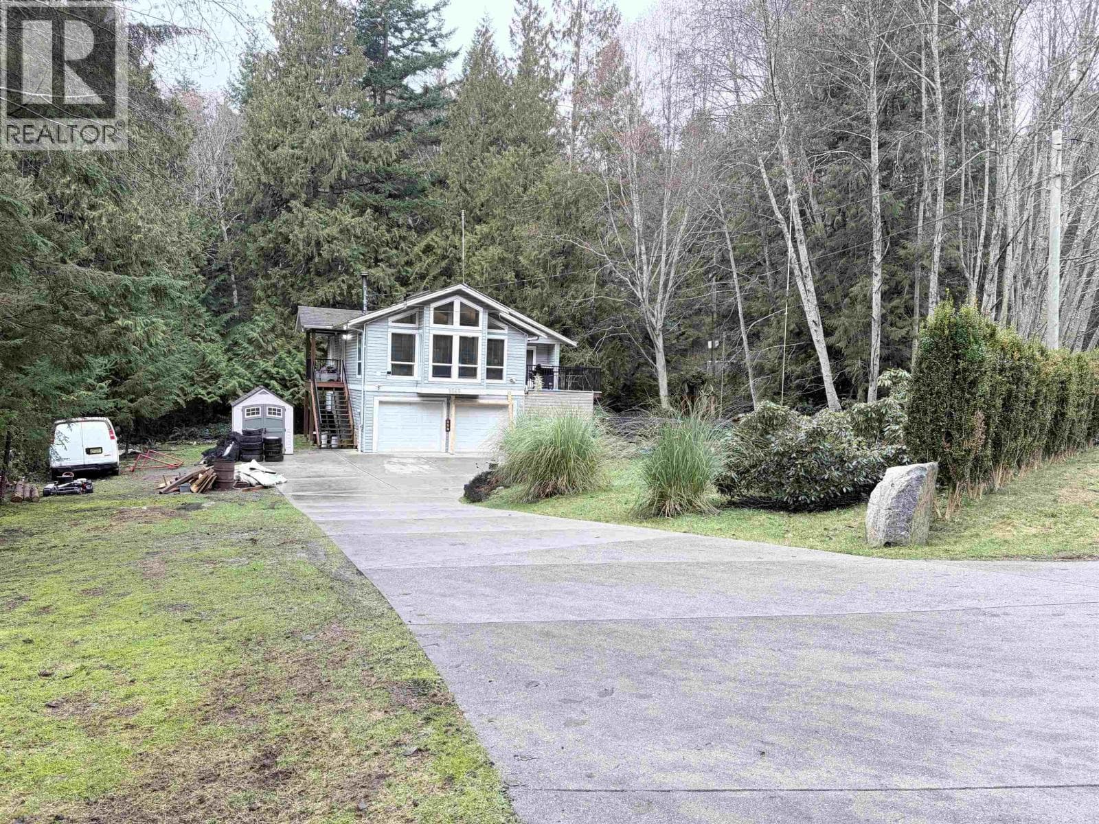 5565 RILEY ROAD in