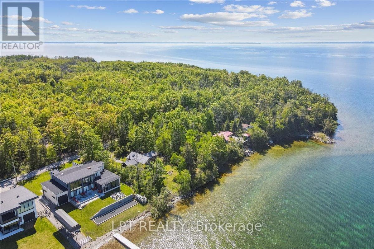 1689 CHIEF JOSEPH SNAKE ROAD in Sutton