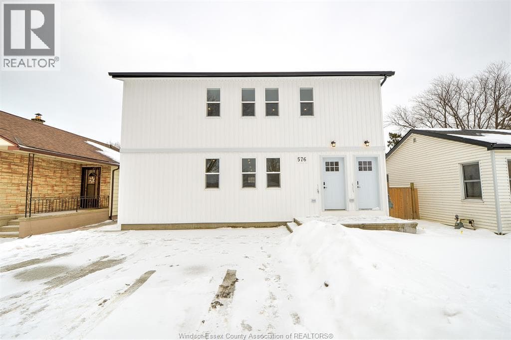 576 ELINOR STREET in East Riverside