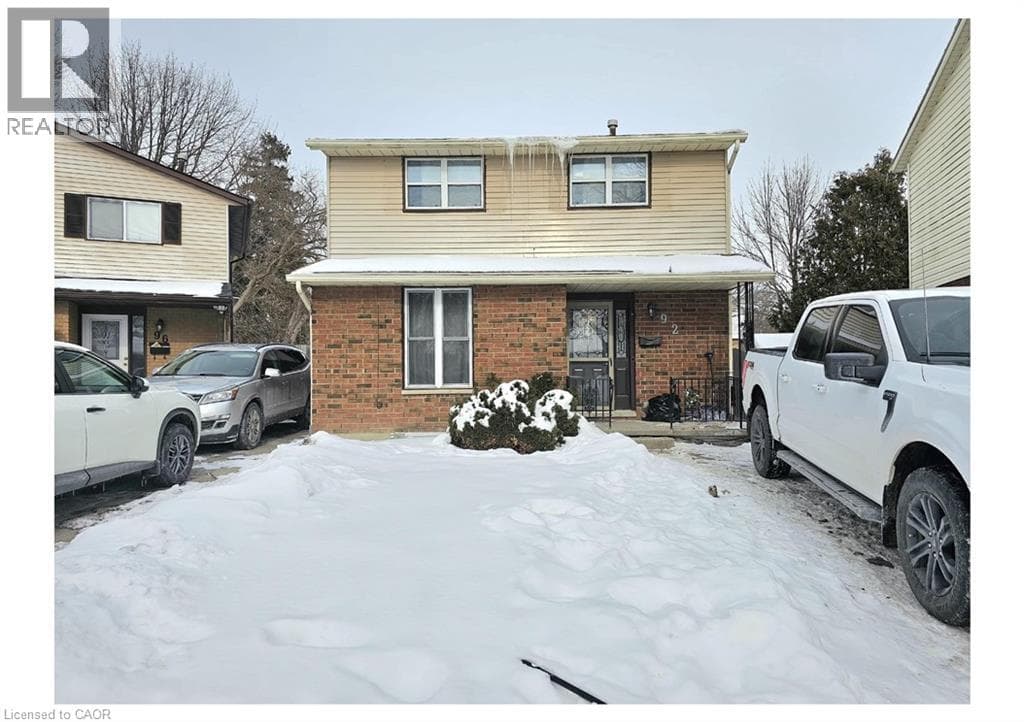 92 COPPERFIELD Crescent in