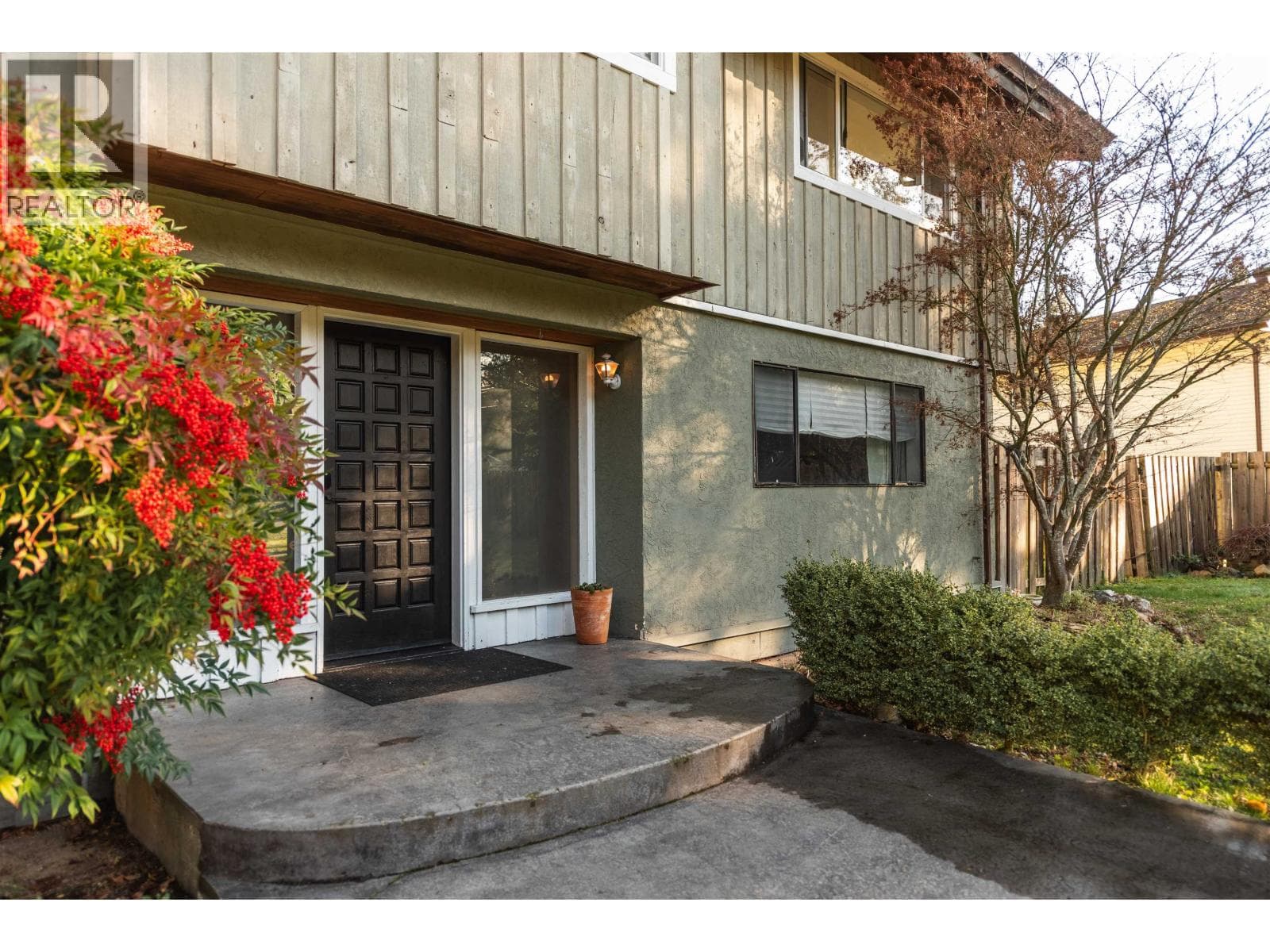 7862 EAGLE DRIVE in