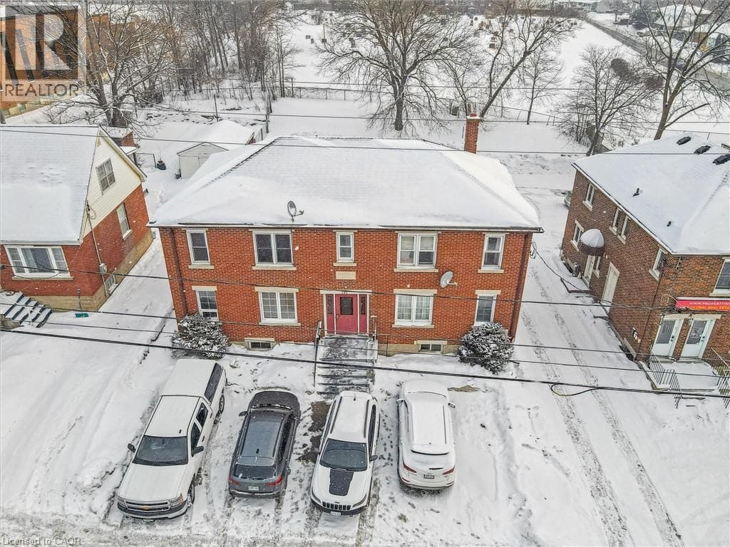 121 HESPELER ROAD in North Galt/Elgin Park