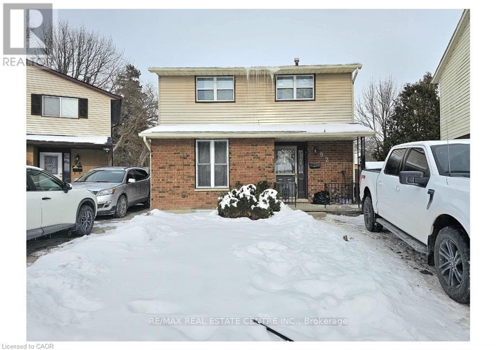 92 COPPERFIELD Crescent in
