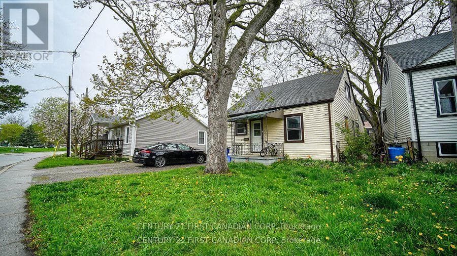 19 MONTGOMERY DRIVE in