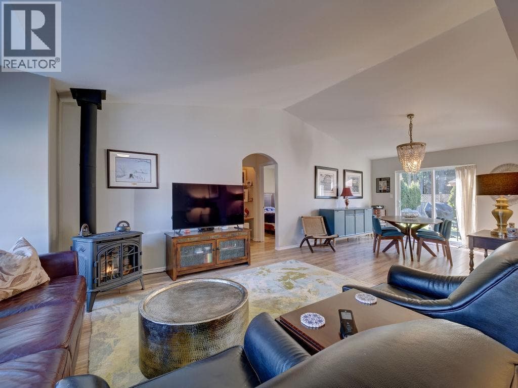 5643 CURTIS PLAZA in