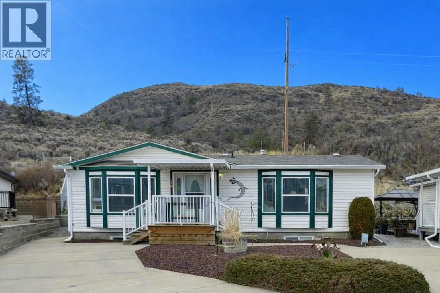 9410 115TH Street Unit# 16 in