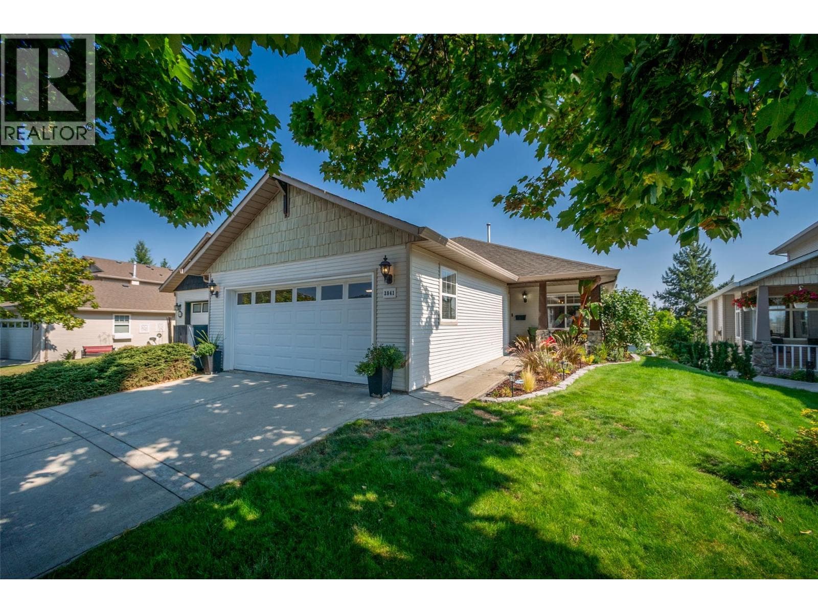3841 GLEN CANYON DRIVE in