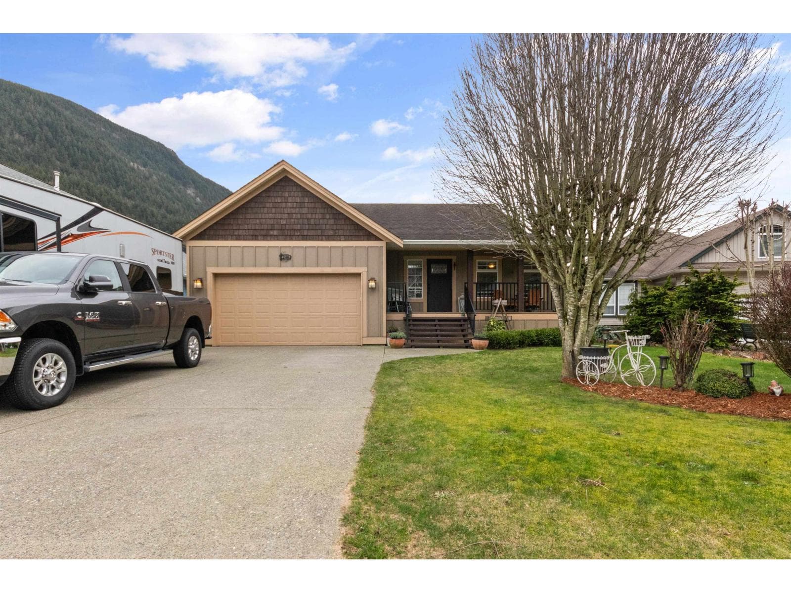 246 BALSAM AVENUE, Harrison Hot Springs in