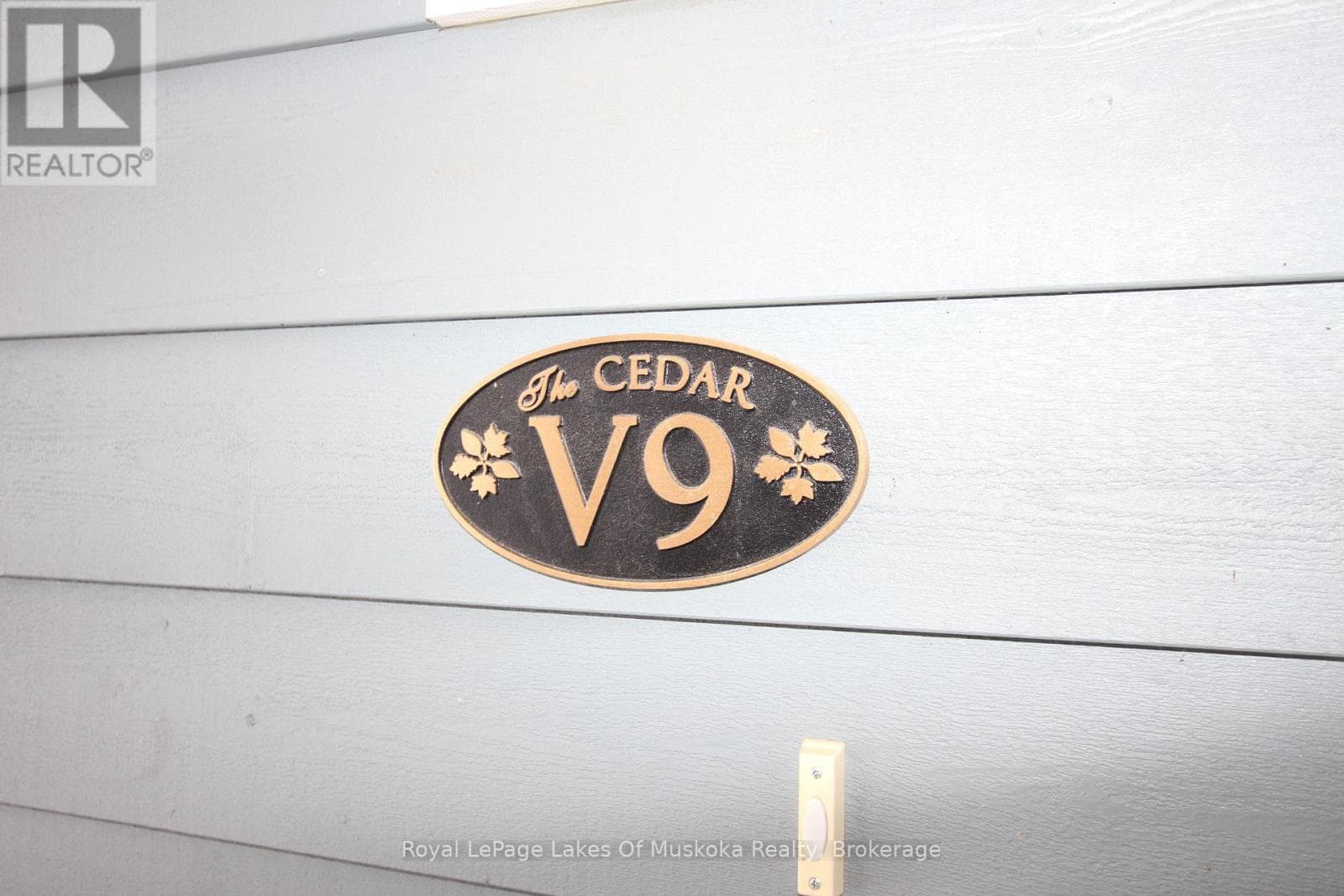V 9, W5 - 1020 BIRCH GLEN ROAD in