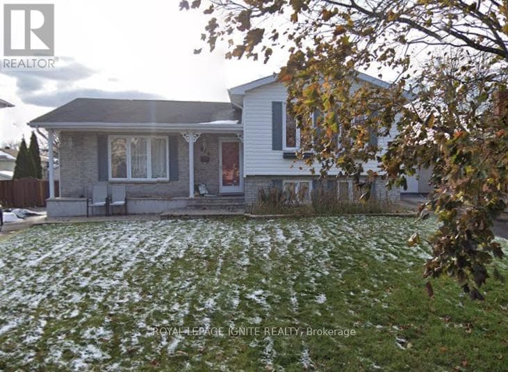 810 CHELSEA CRESCENT in