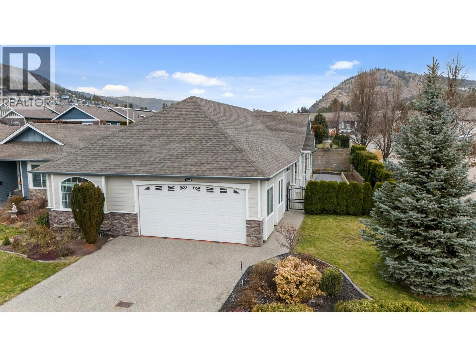 3414 Kingfisher Road in