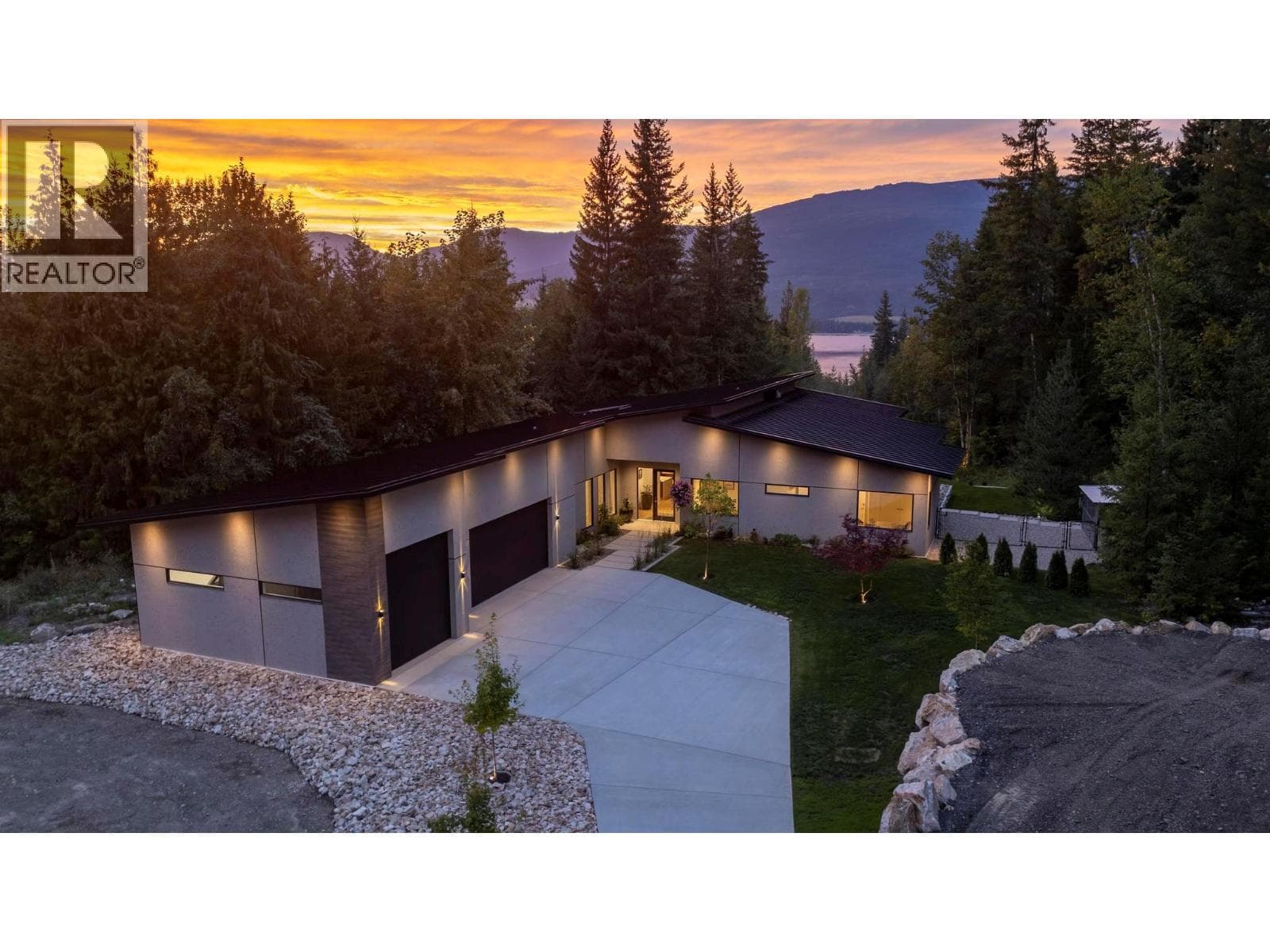 5147 SUNSET DRIVE in