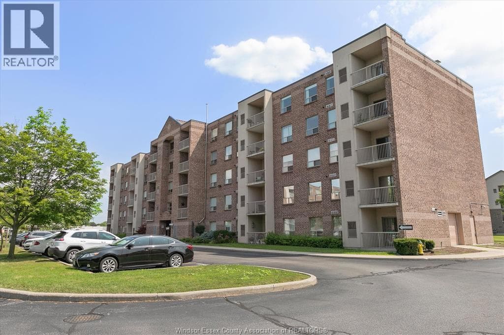 8335 WYANDOTTE STREET East Unit# 108 in Riverside