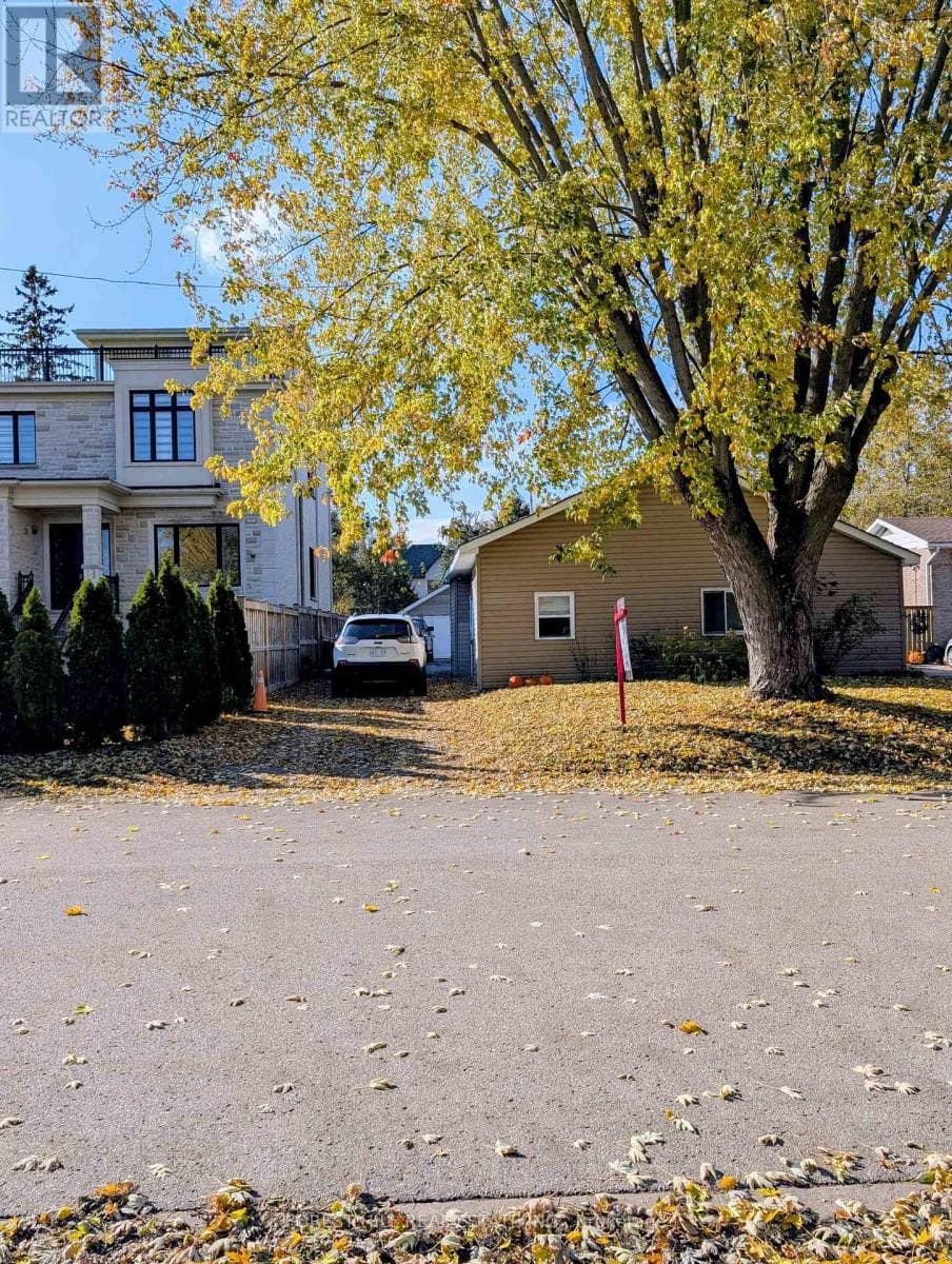 26 RIVER DRIVE in Queensville-Sharon-HL
