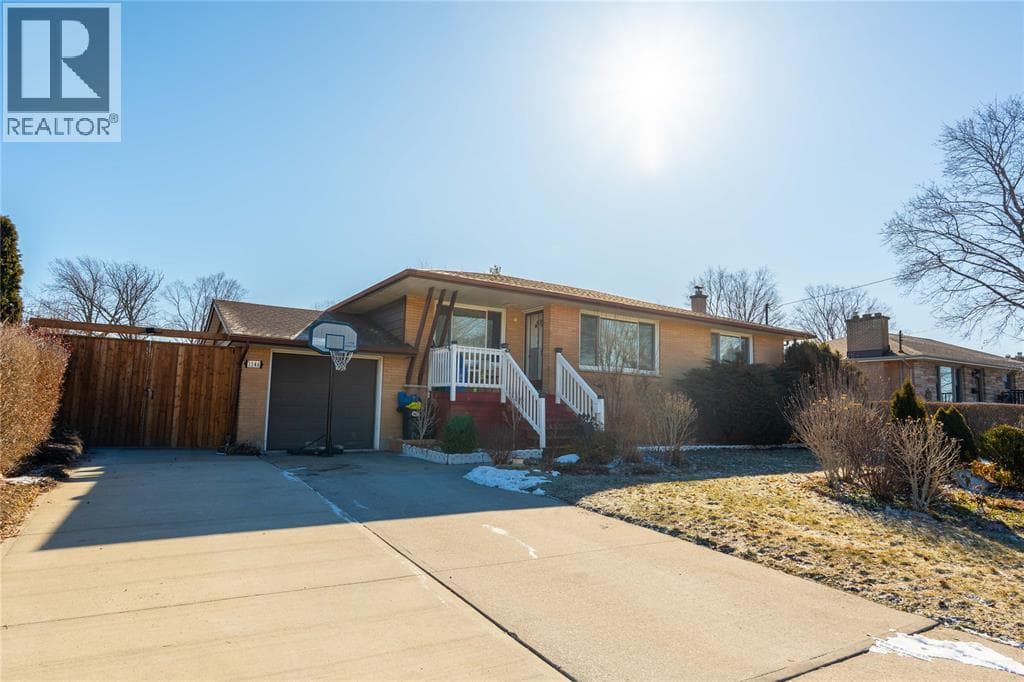 1146 O'RAE AVENUE in