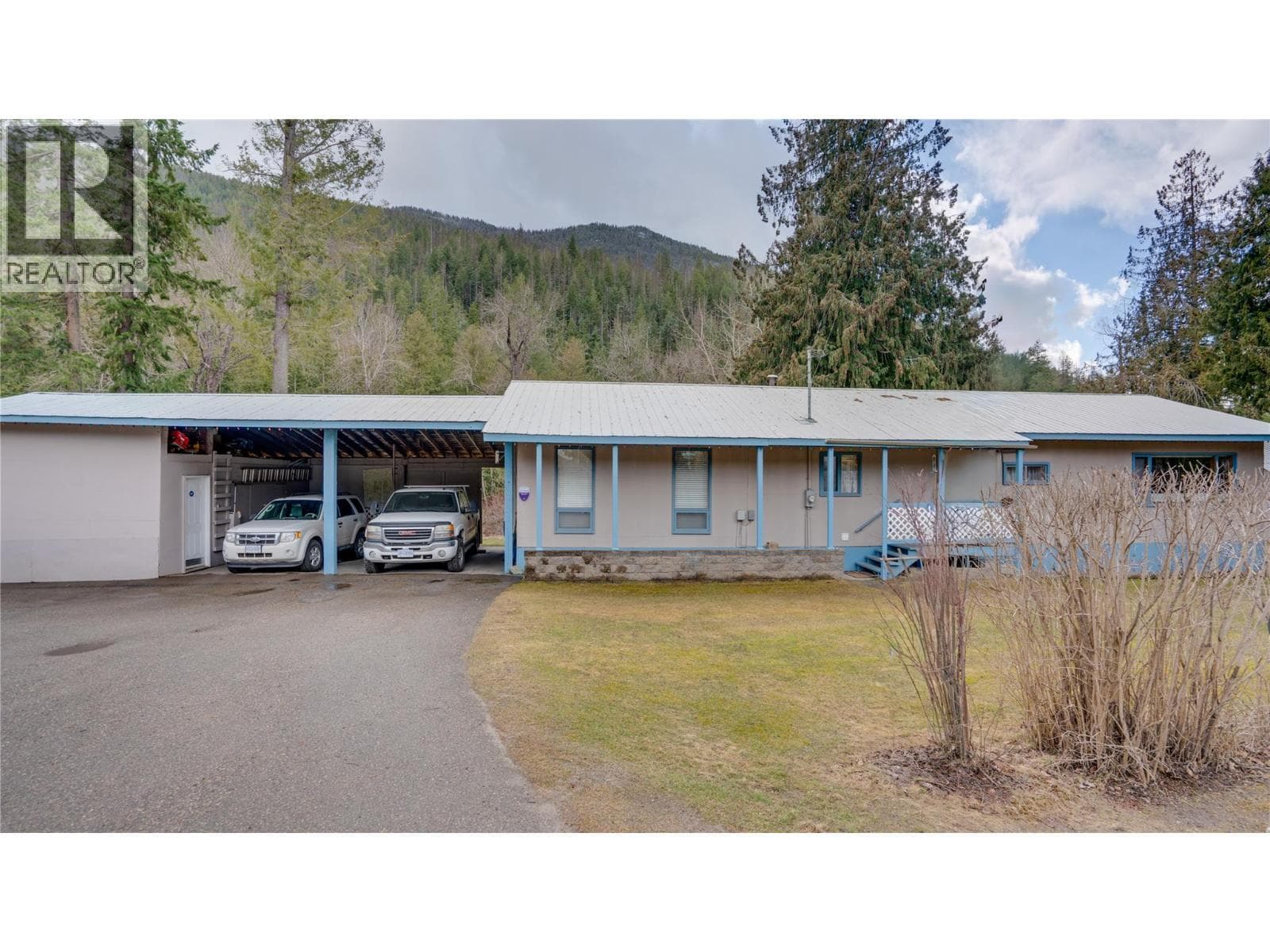 630 Enderby Mabel Lake Road in