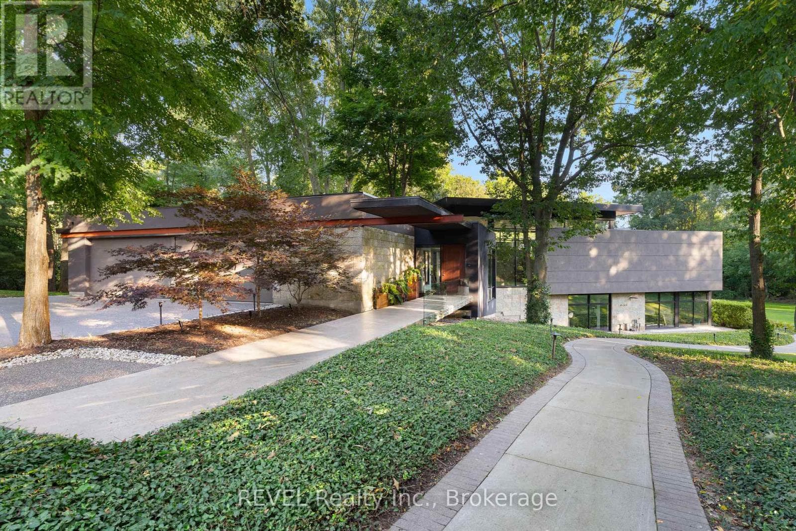 250 CANBORO ROAD in