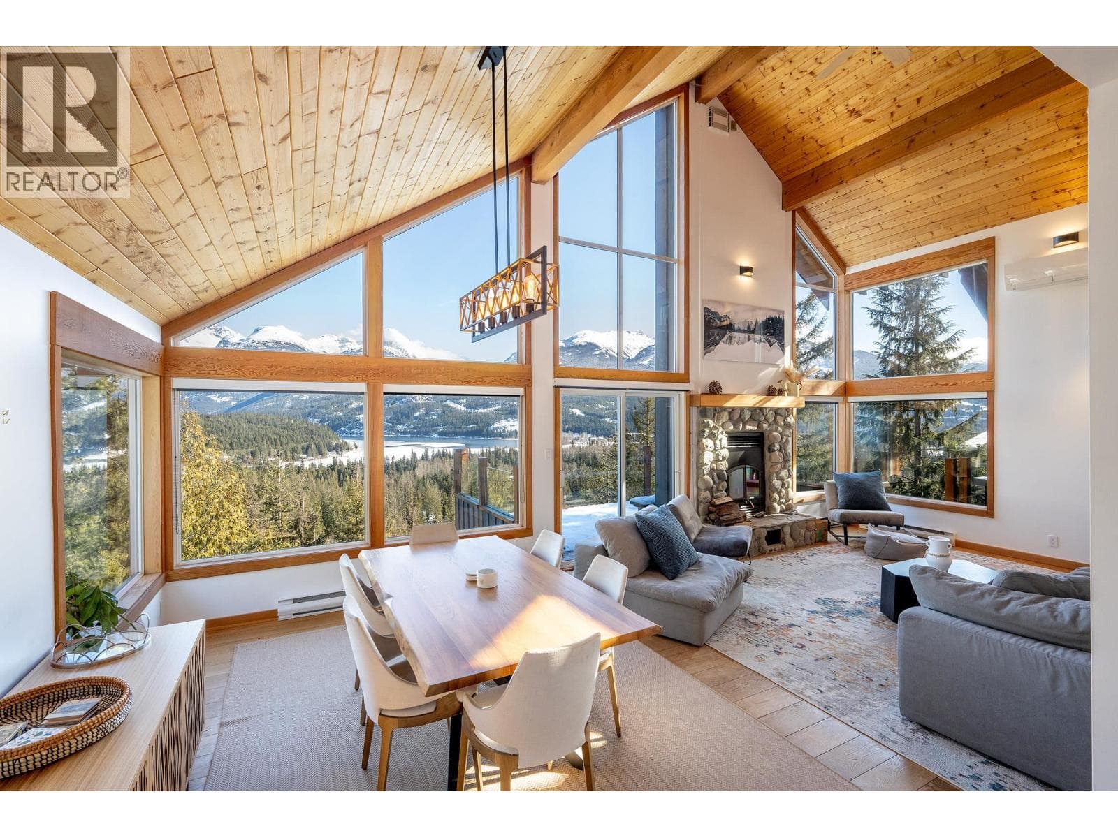 8373 MOUNTAIN VIEW DRIVE in