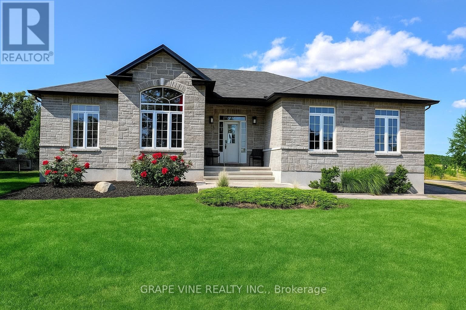 138 ASHTON CREEK CRESCENT in