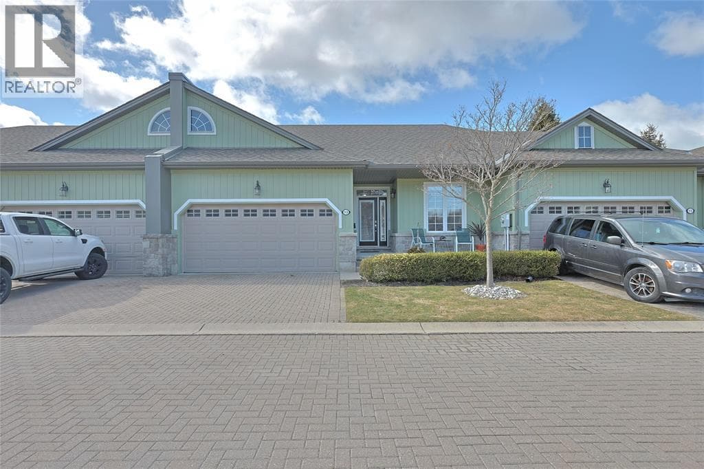 13 OAKWOOD LINKS LANE in