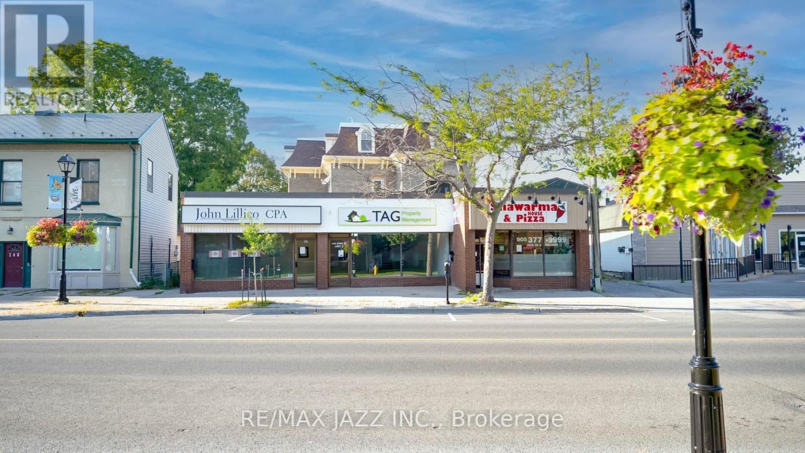 144 KING STREET W in
