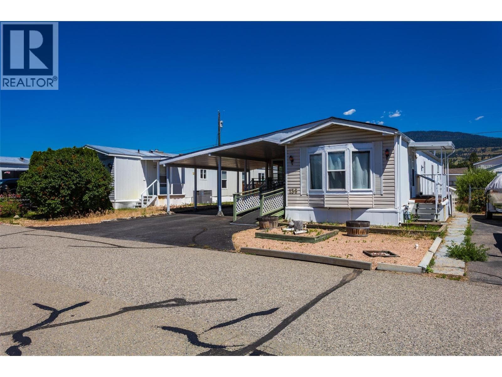 136 720 COMMONWEALTH ROAD in Highway 97