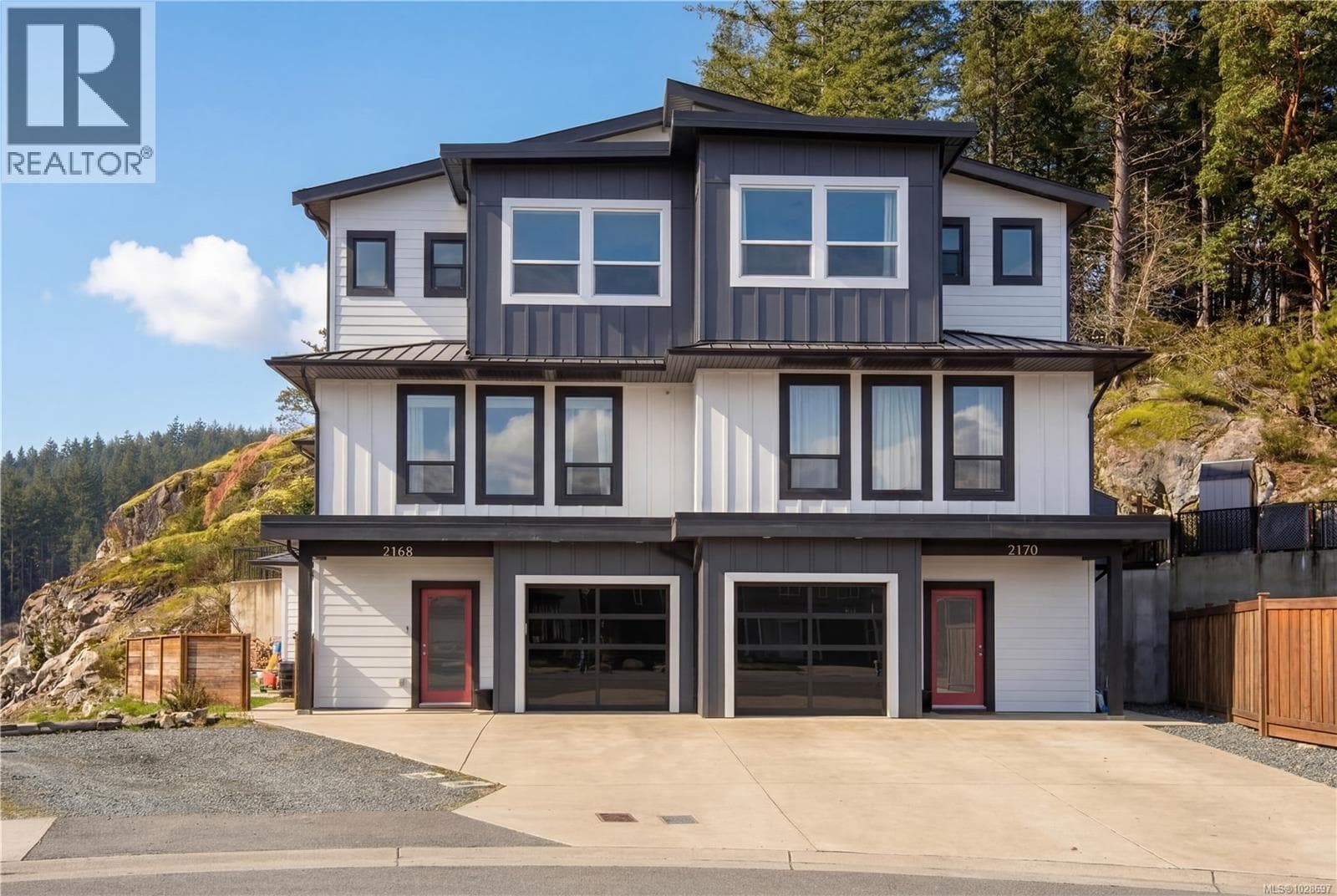 2168 Mountain Heights Dr in