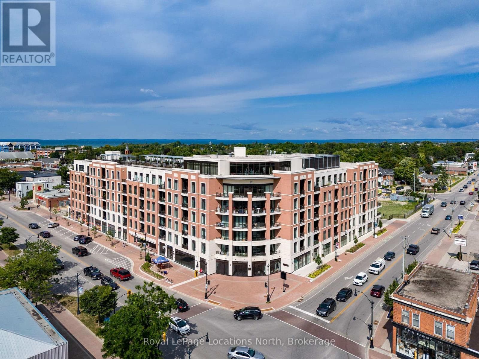 326 - 1 HUME STREET in