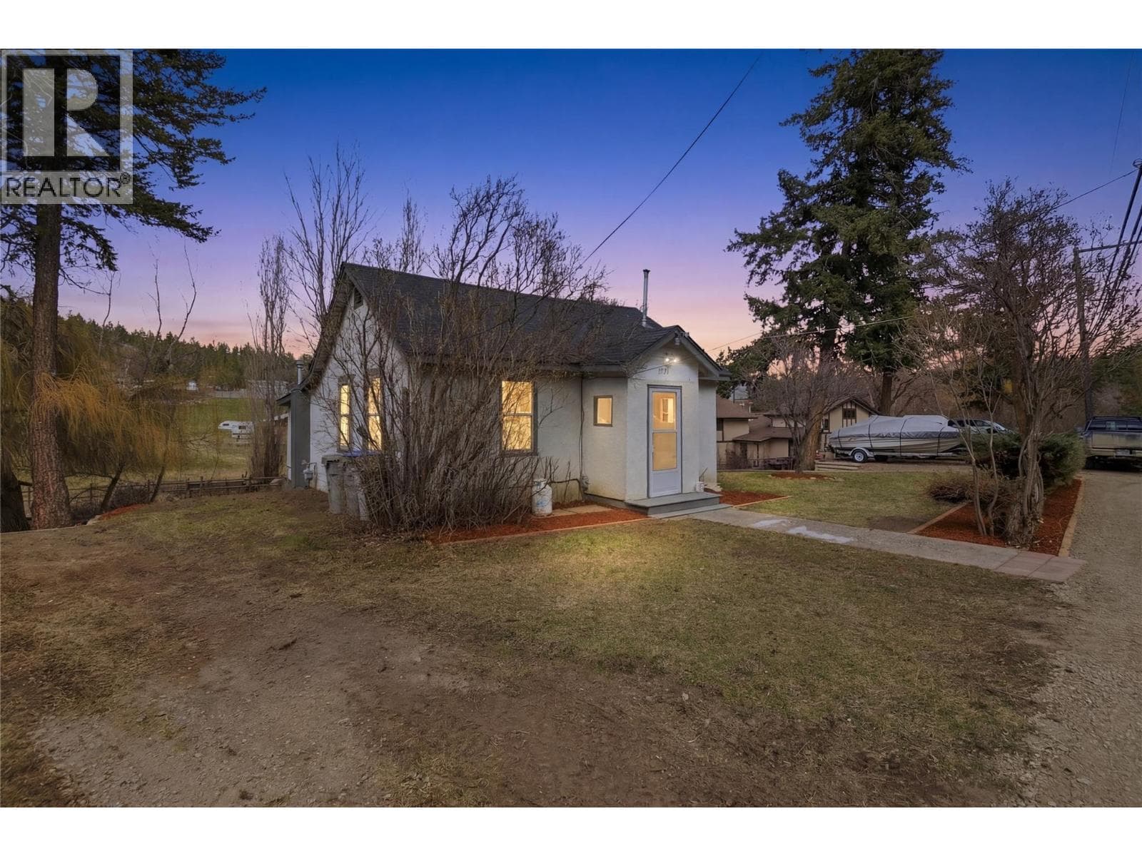 1915 SHUMWAY ROAD in
