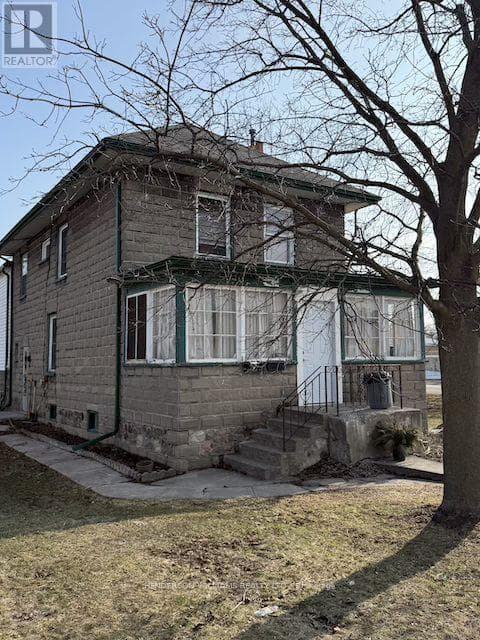 105 STATION STREET in