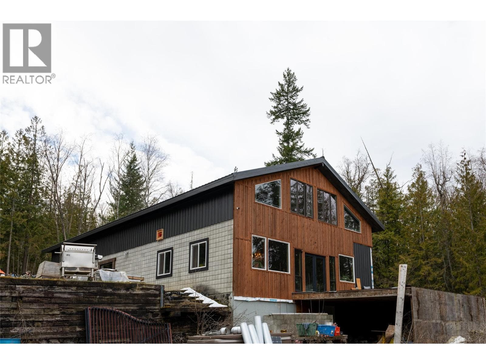 1546 BLIND BAIE ROAD in