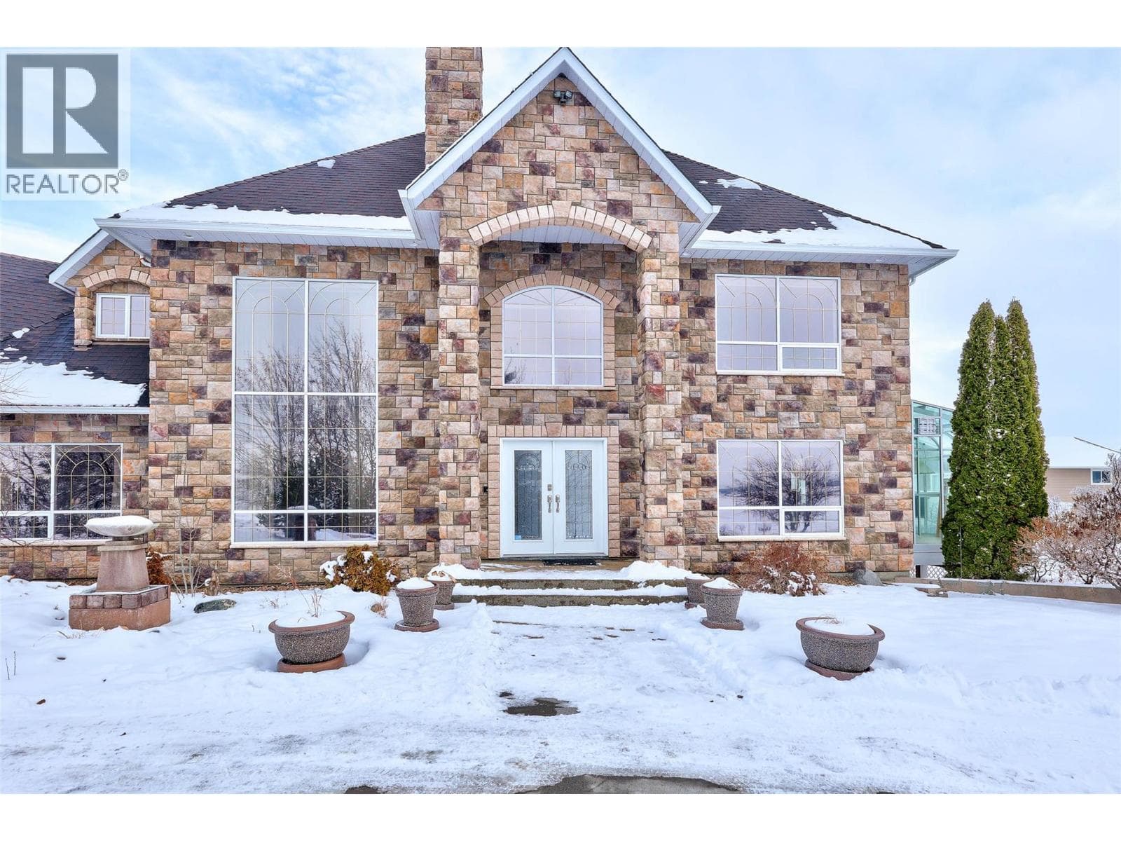 3100 PRINCETON KAMLOOPS Highway in Knutsford