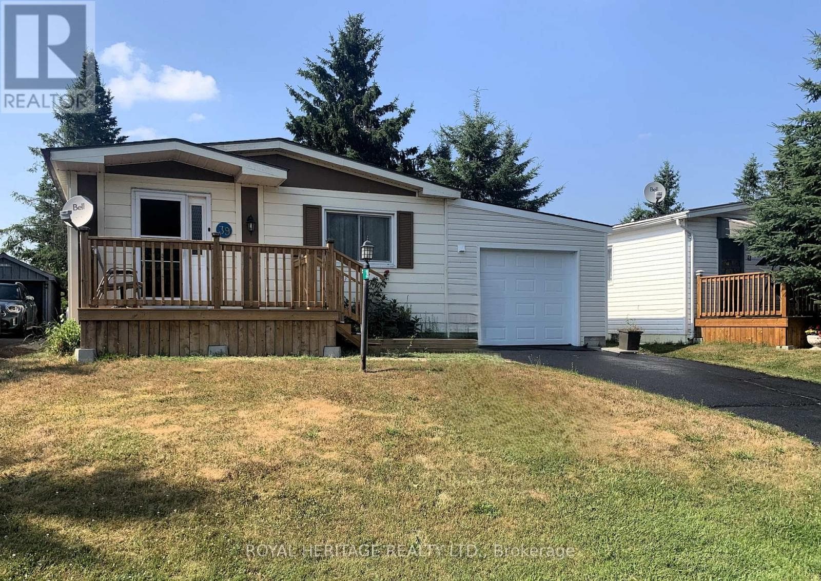 39 CIRCLE DRIVE in Fenelon