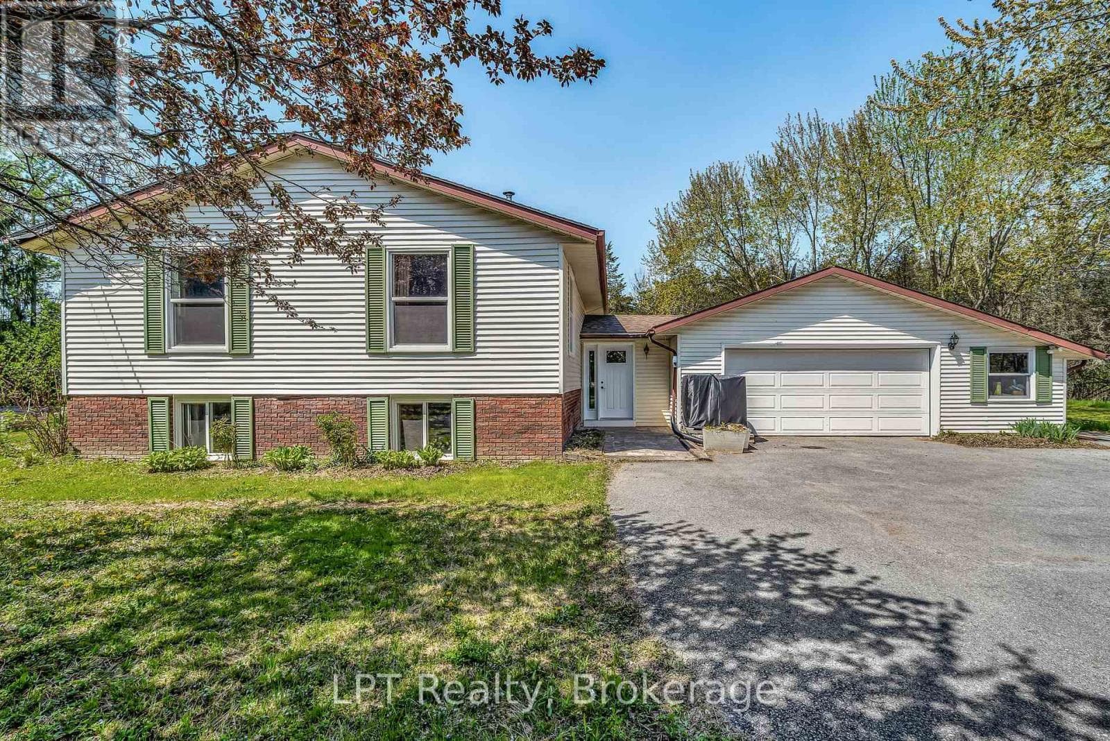 1207 COUNTY ROAD 9 ROAD in