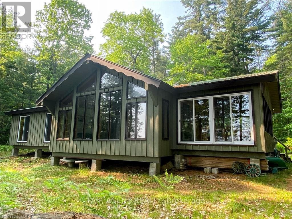 LT25 SANDY ISLAND in