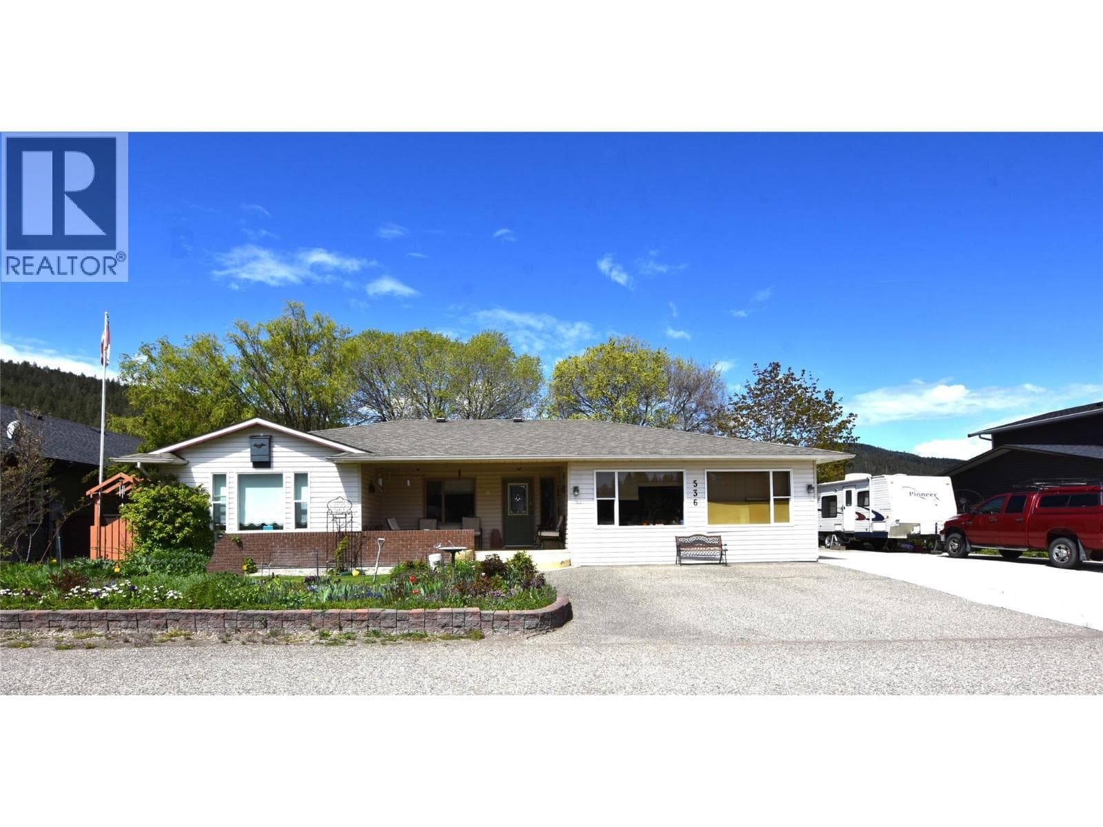 536 Loon Avenue in