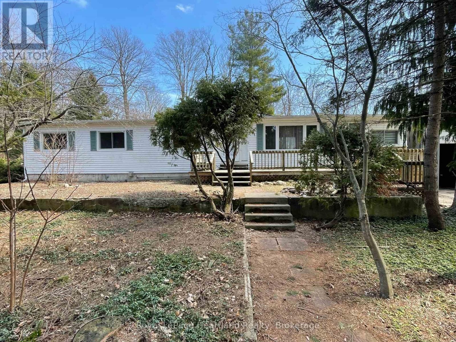 902 WHITE CEDAR DR. - 35791 BAYFIELD RIVER ROAD in