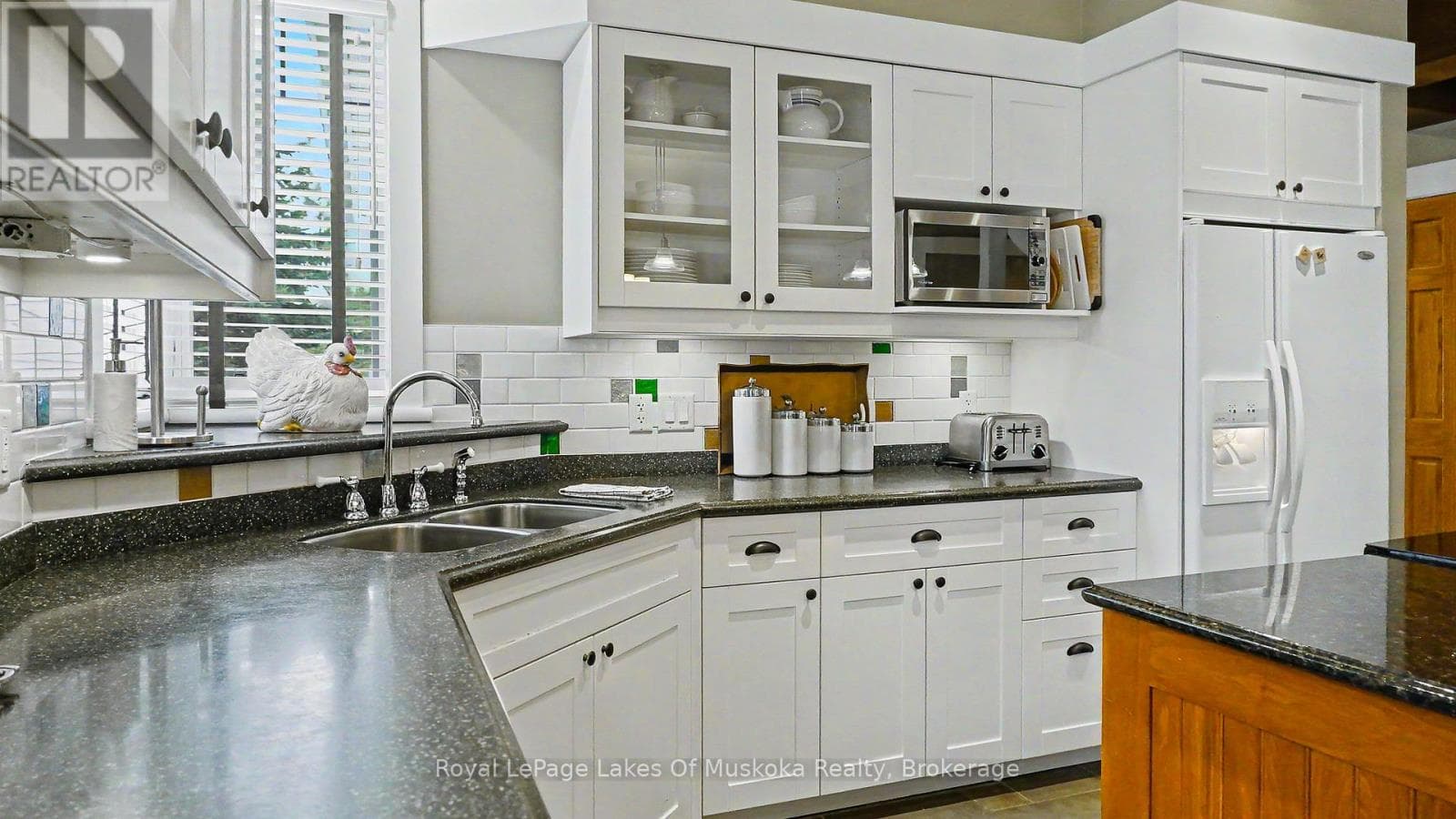 VILLA 1 WEEK 9 - 1020 BIRCH GLEN ROAD in