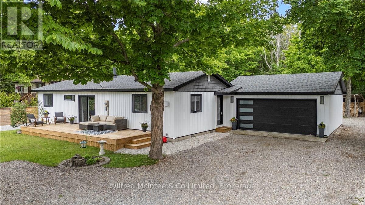 38 ALLISTER PLAZA in