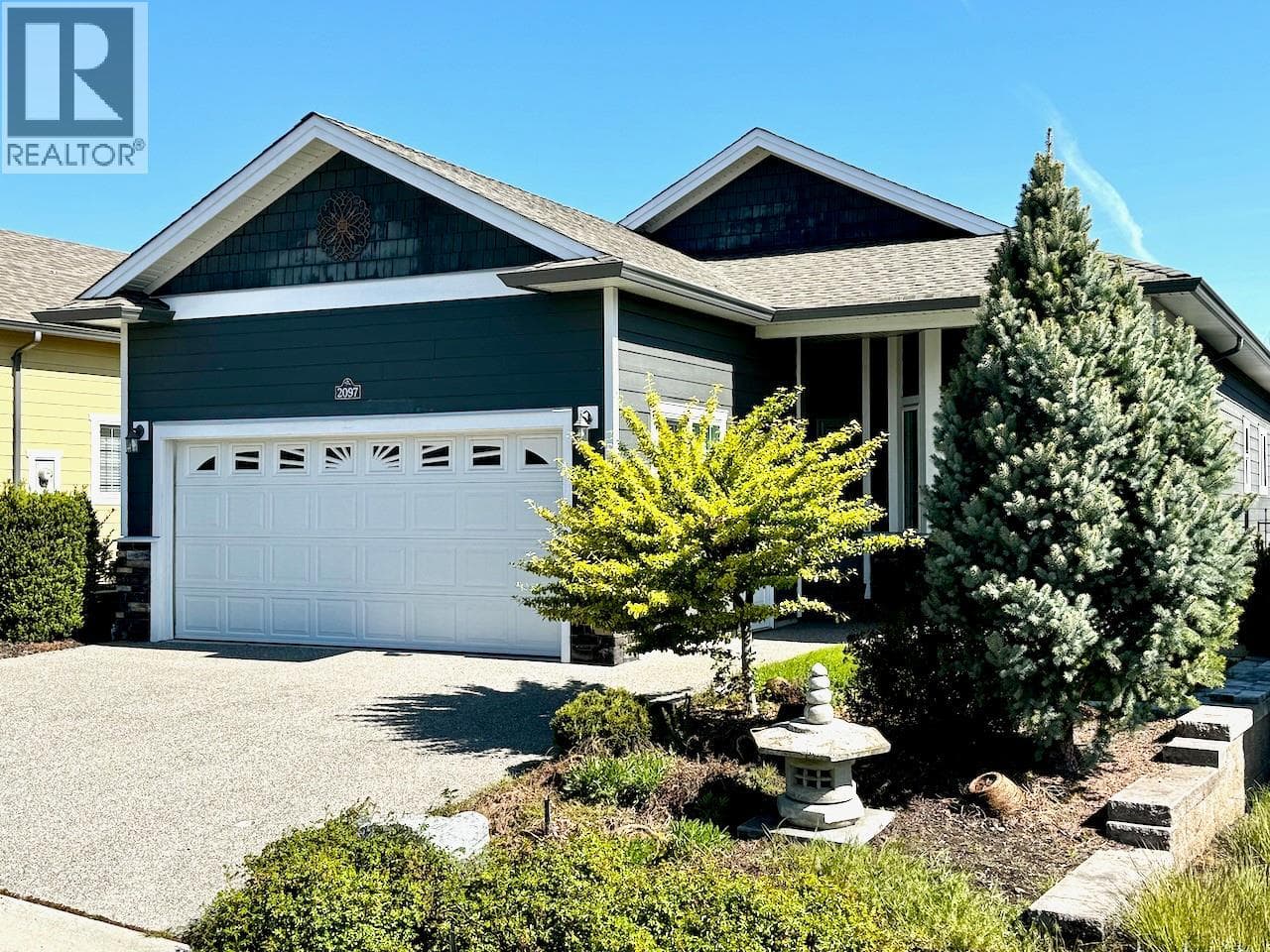 2097 Acorn Crescent in